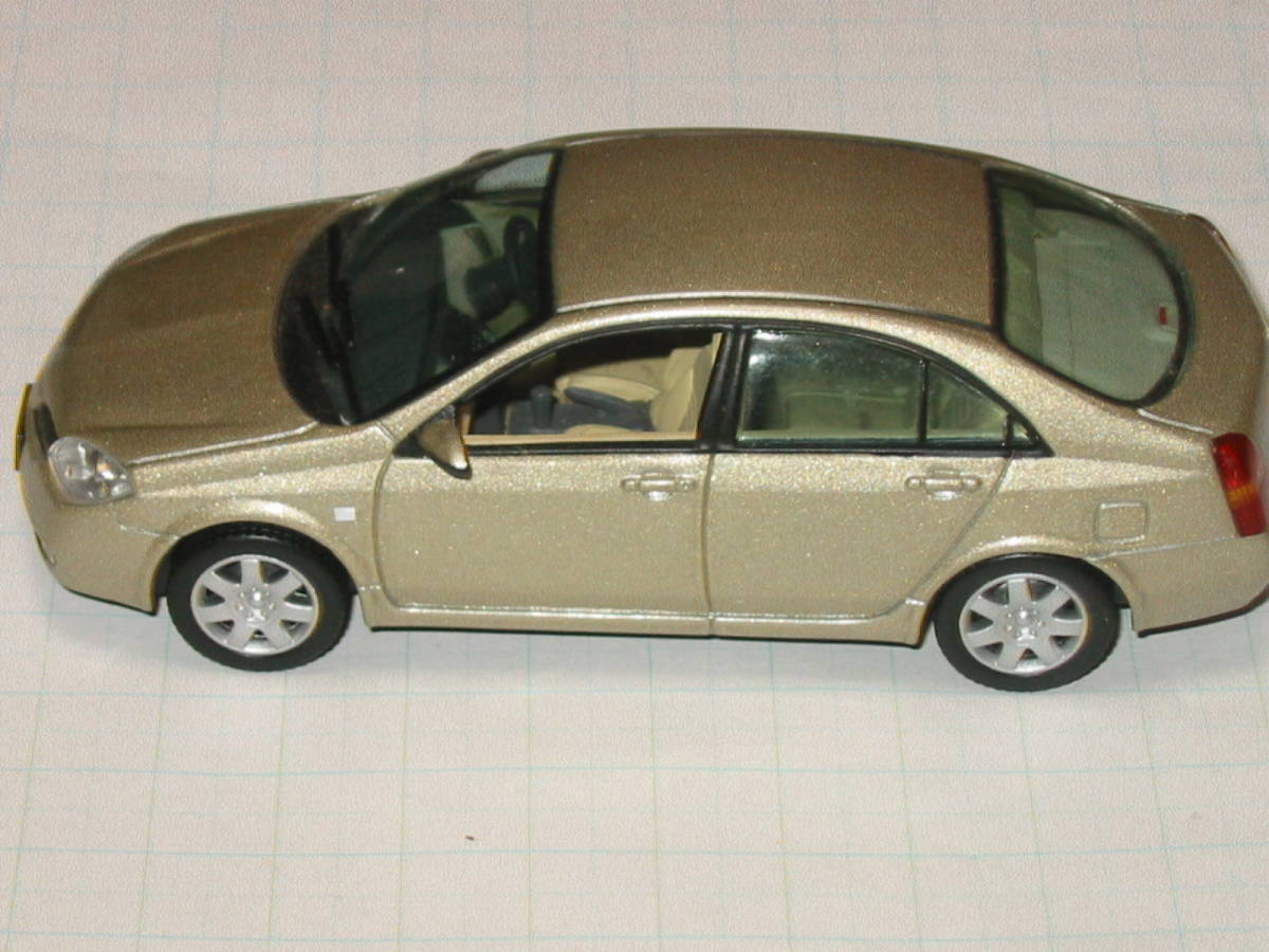 J-COLLECTION Jコレクション 京商★日産 ニッサン プリメーラ NISSAN PRIMERA 1/43 ゴールド ダイキャスト 　_画像5