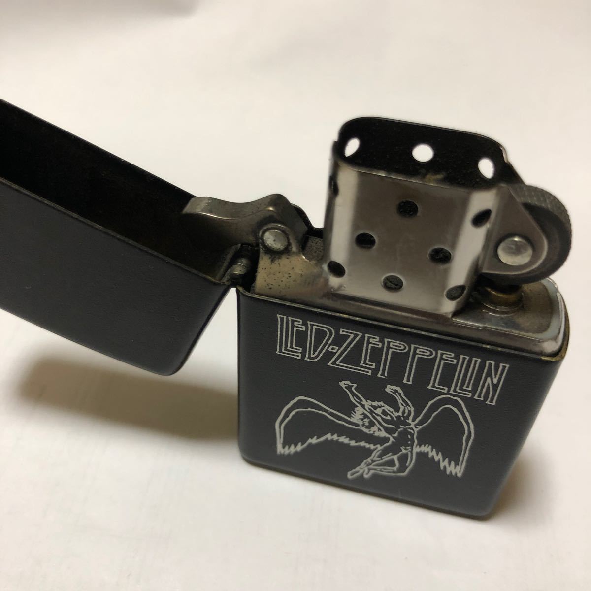 zippo Led Zeppelin 4シンボル レッド・ツェッペリン