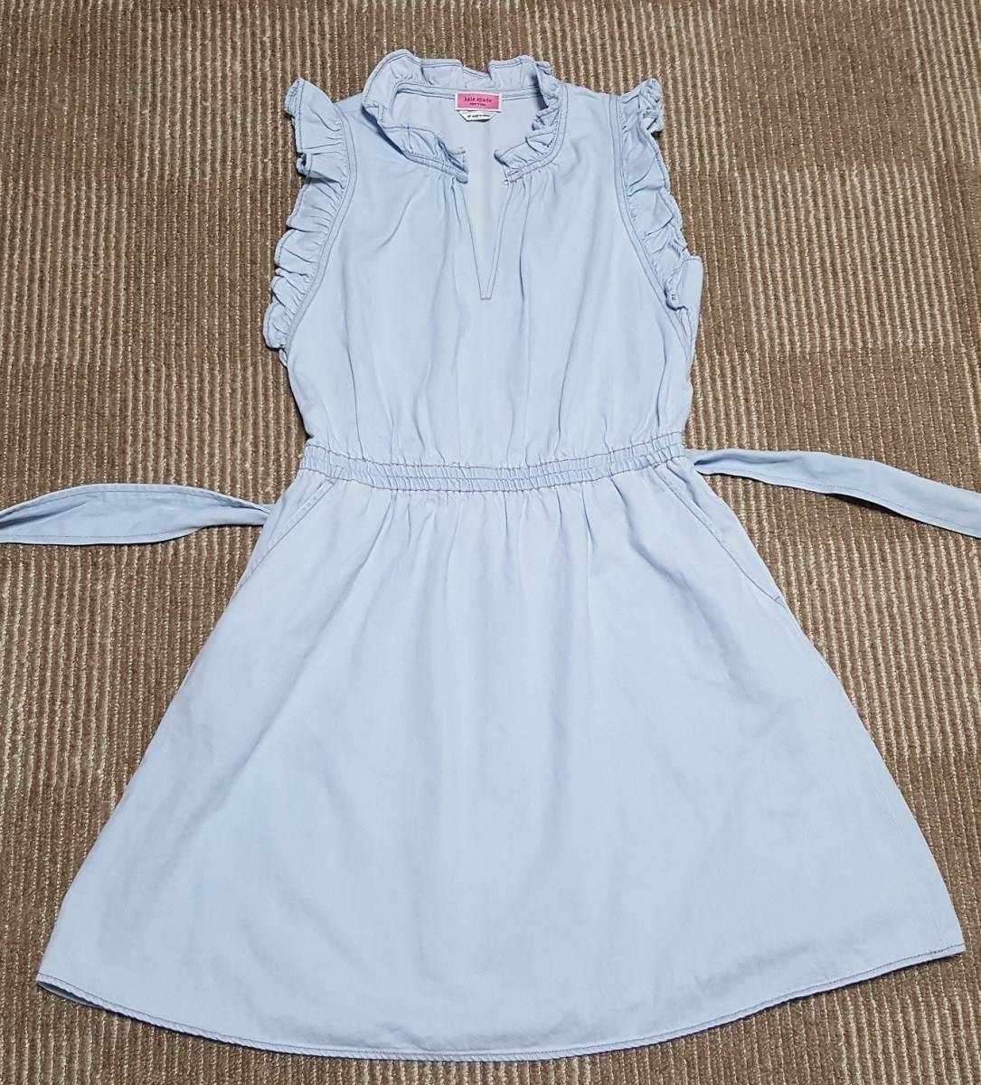 【同梱不可】 新品 送料無料 Mサイズ/165/88A JP9号~11号前後 Kate ケイトスペードニューヨーク デニムフリル ワンピース Newyork Spade Lサイズ 【同梱不可】 新品 送料無料 Mサイズ/165/88A JP9号~11号前後 Kate ケイトスペードニューヨーク デニムフリル ワンピース Newyork Spade Lサイズ