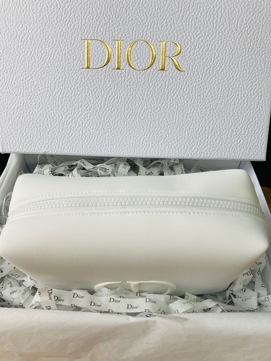 新品　未使用　ディオール Dior ポーチ ホワイト　ロゴ ノベルティ 非売品　 ディオール　ノベルティー
