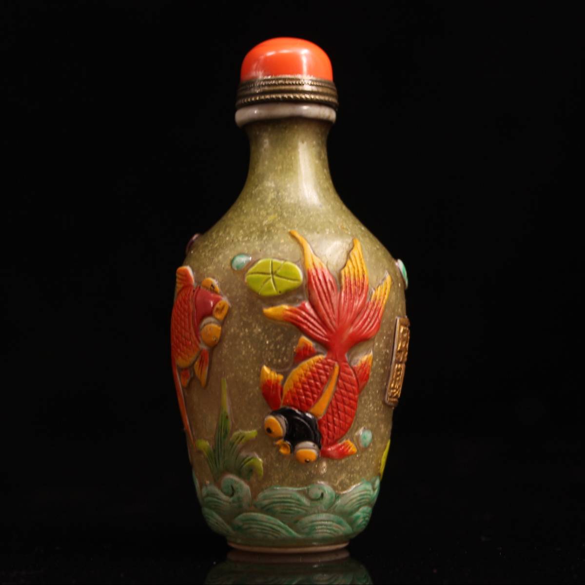 清・乾隆年製・古琉璃彫・彩絵鼻煙壺・金魚形・箱付』極細工・古賞物