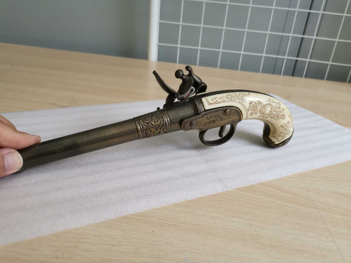 LIEGE XVIIIeS Europe. imitation gun old style gun equipment ornament made of metal gun present condition sale 