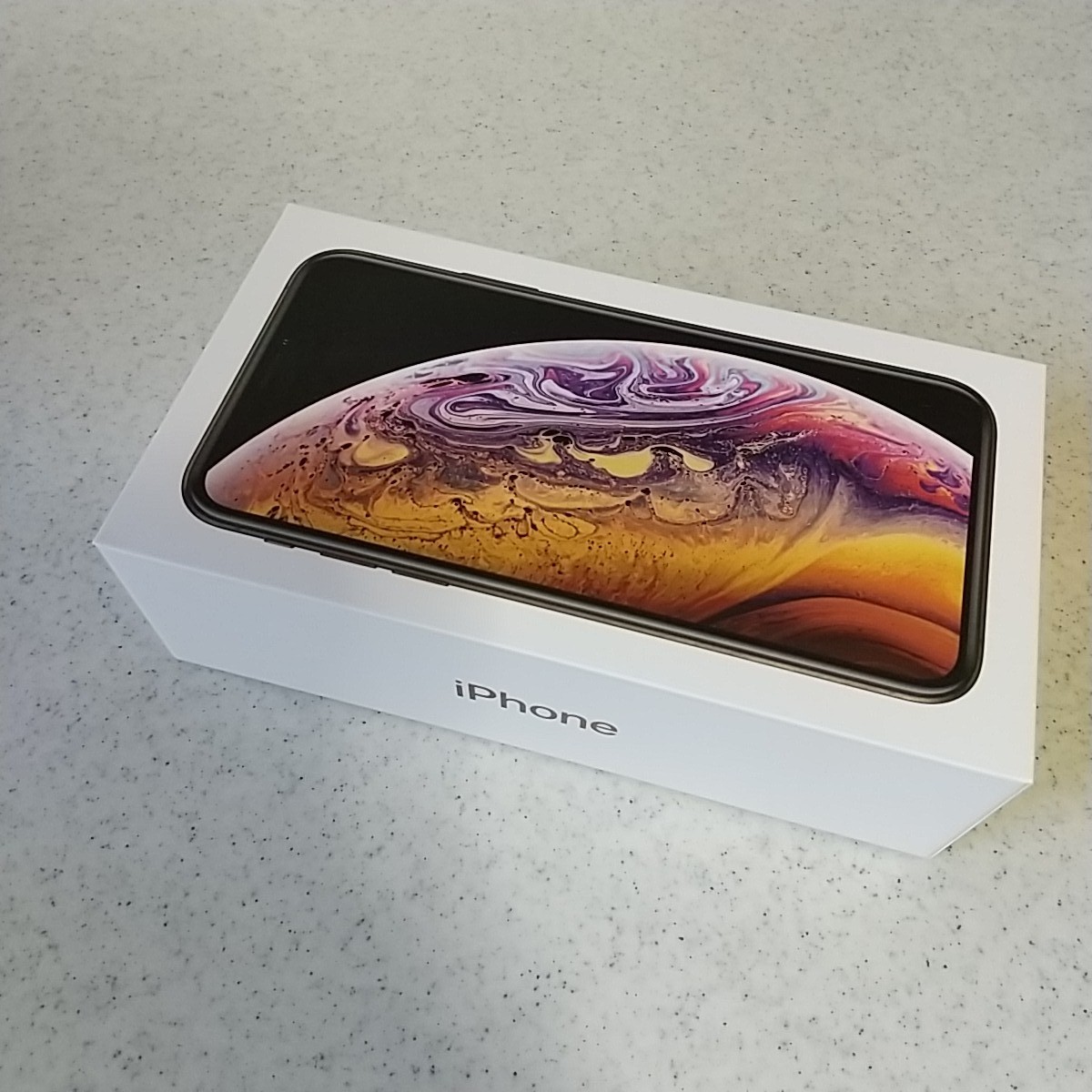 最終値下げ【美品・付属品完備】iPhone Xs Gold 256 GB au SIMフリー