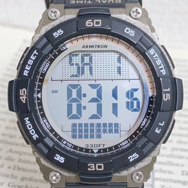 ★ ARMITRON デジタル 多機能 メンズ 腕時計 ★ アーミトロン アラーム クロノ 稼動品 F5480_画像4
