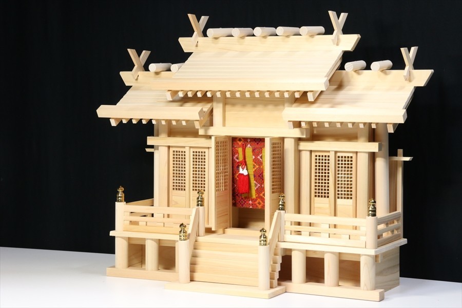 激安店舗 美しい、東濃桧■高床仕様 (お社本体)高さ54cm×幅73cm×奥行き32cm ■神棚 ■御簾と格子扉 大型 屋根違い 神棚、神具 激安店舗 美しい、東濃桧■高床仕様 (お社本体)高さ54cm×幅73cm×奥行き32cm ■神棚 ■御簾と格子扉 大型 屋根違い 神棚、神具