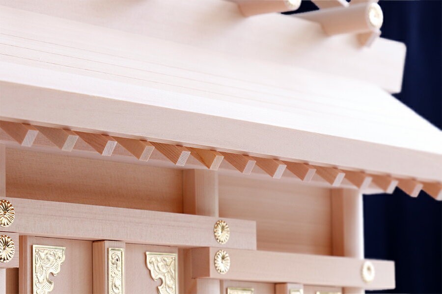 匠造り □ 木曽ひのき □ 通し屋根 三社 中型 □ 神棚 真鍮の輝き 匠造り □ 木曽ひのき □ 通し屋根 三社 中型 □ 神棚 真鍮の輝き