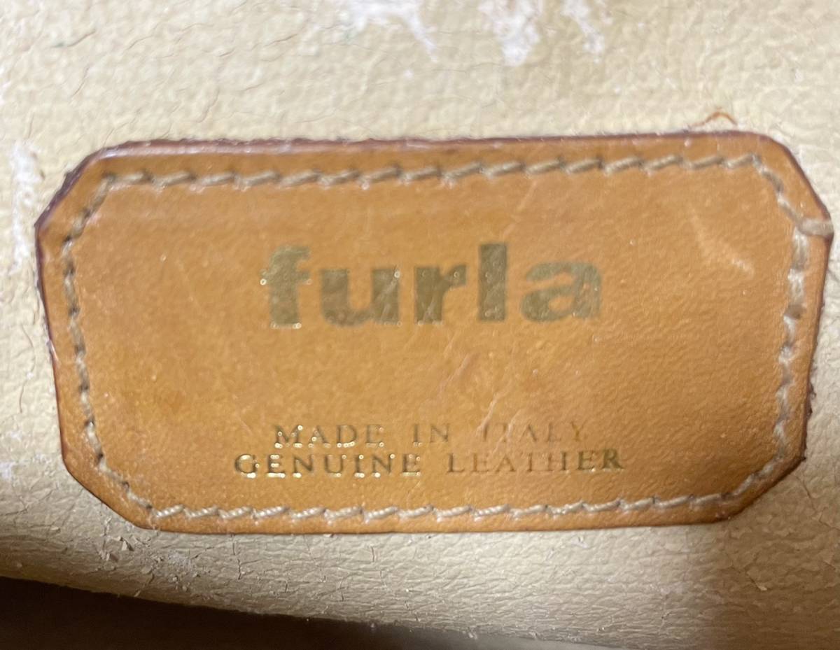 レアデザイン　ヴィンテージ　イタリア製 FURLA フルラ 型押し 本革製　レザー　　２WAY　ショルダーバッグ 　ハンドバッグ　ミニバッグ_画像7