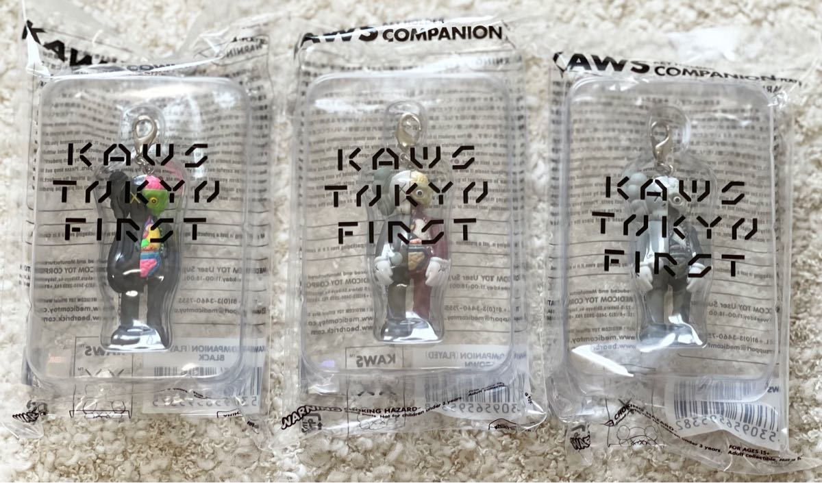 KAWS TOKYO FIRST KEYHOLDER 3点セットカウズ トウキョウ ファースト