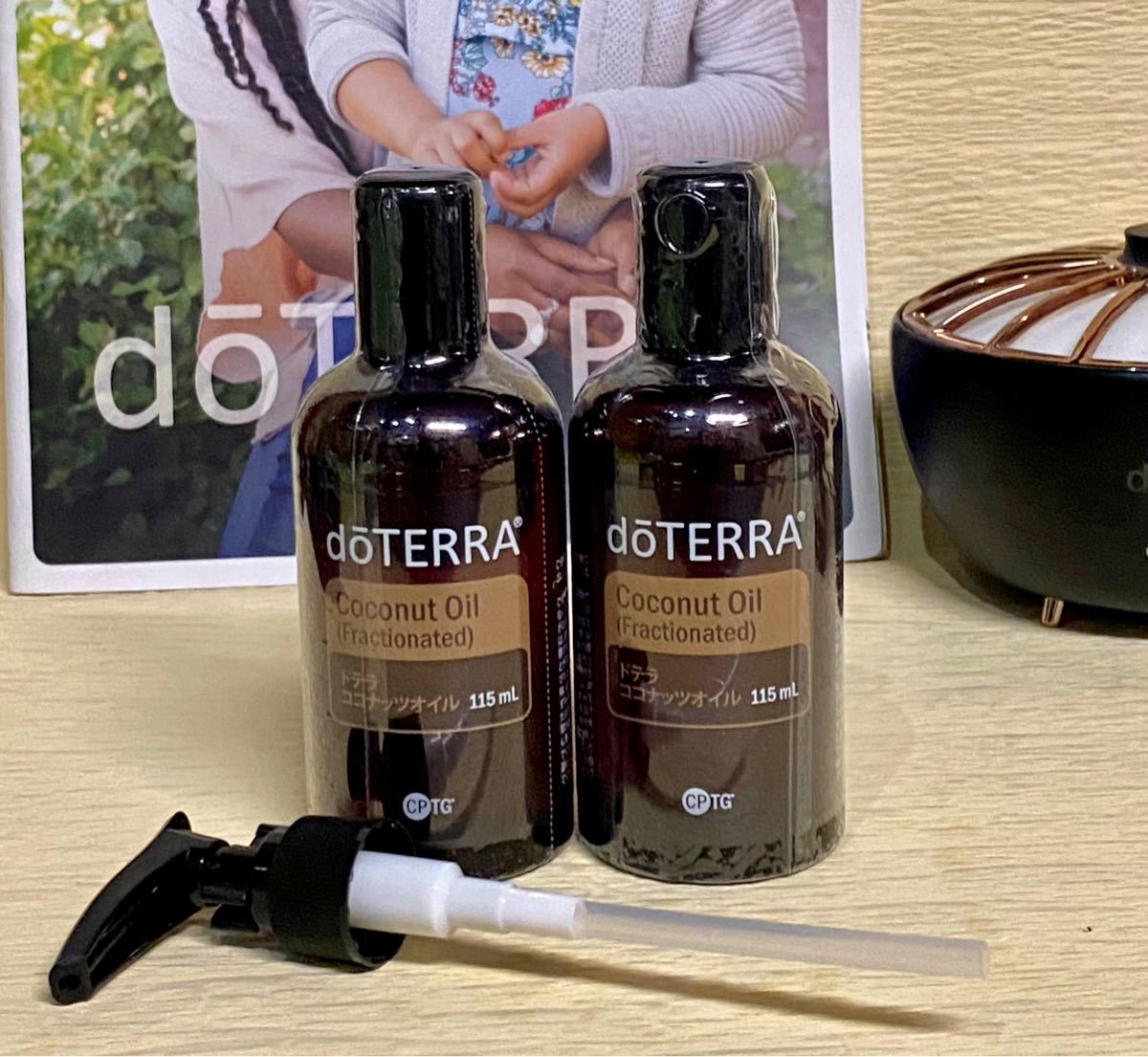 【新品】ドテラ ココナッツオイル キャリアオイルディスペンサー 各1本 doTERRA ココナッツオイル追加可能