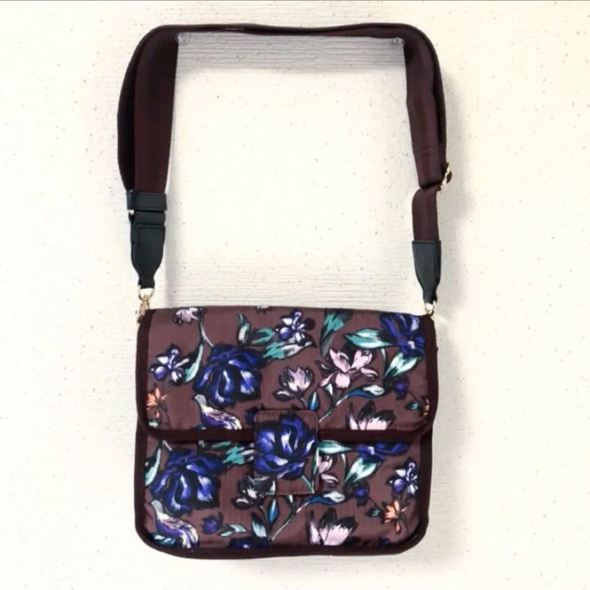 完売品(*゚∀゚*)!!★【大草直子さん×Lesportsac】★アコーディオンクロスボディ