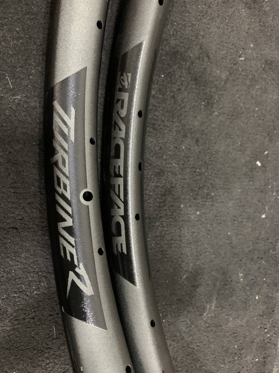 高感度ショップで2023年売れたブランド 新品 - Yahoo!オークション RACEFACE 2本セット 29er+ R Turbine リム、スポーク