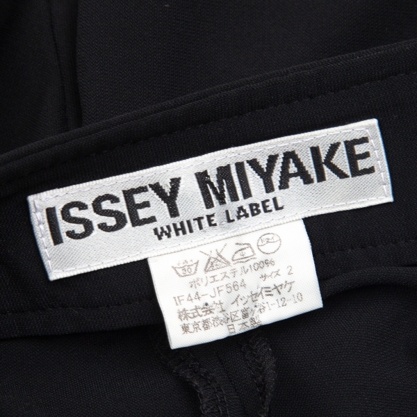 イッセイミヤケ ホワイトレーベルISSEY MIYAKE WHITELABEL ポリストレッチワイドパンツ 黒2 【レディース】_画像10