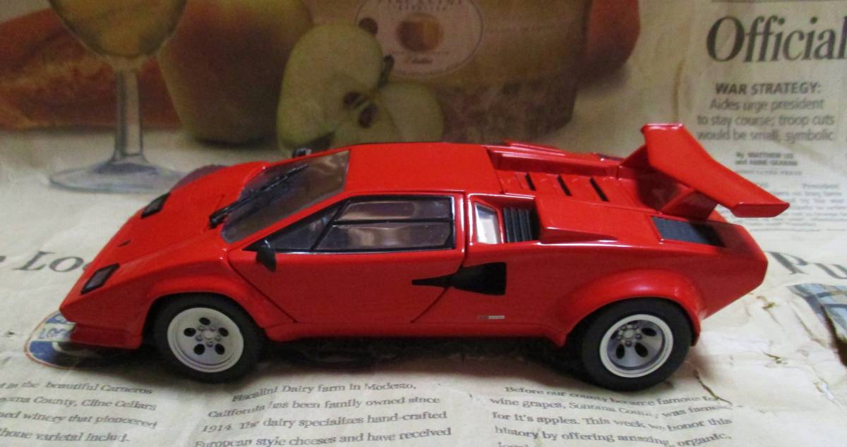 ★激レア絶版*フランクリンミント*1/24*1985 Lamborghini Countach 5000S レッド_画像5