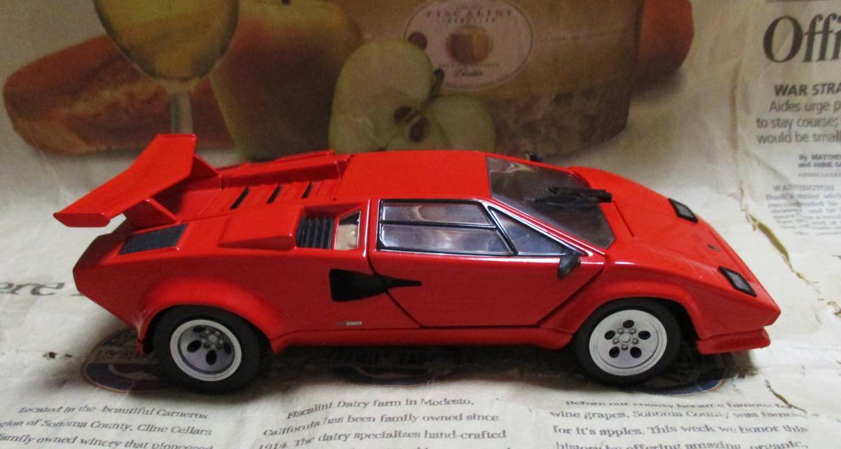 * очень редкий распроданный * Franklin Mint *1/24*1985 Lamborghini Countach 5000S красный 