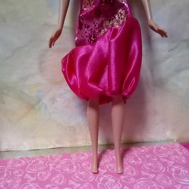 マテル Barbie ブロンドヘア チャイナ風のピンクドレス 美品の画像3