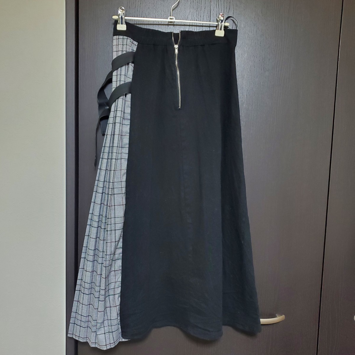 黒×チェック ロングスカート