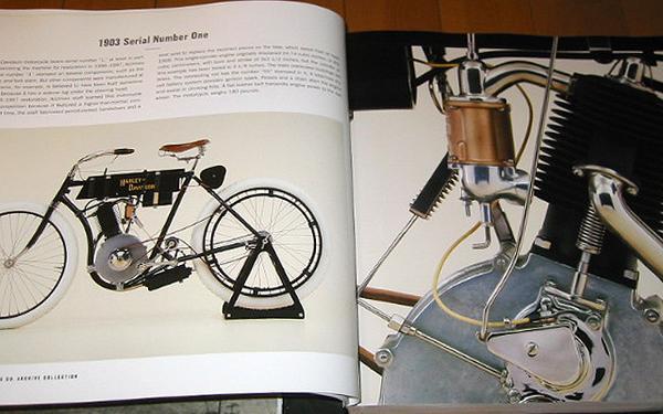 洋書 ハーレー・ダビッドソン アーカイブ・コレクション/ The Harley-Davidson Motor Co. Archive Collection(輸入品 - バイク一般 洋書 ハーレー・ダビッドソン アーカイブ・コレクション/ The Harley-Davidson Motor Co. Archive Collection(輸入品 - バイク一般