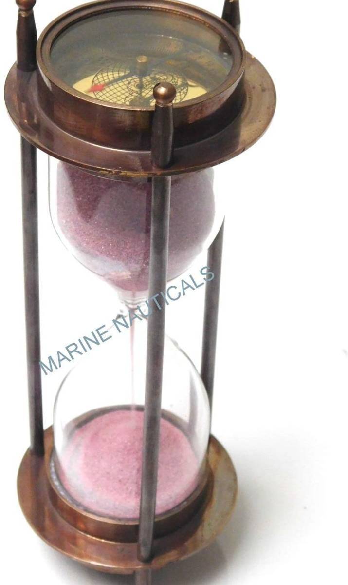 コンパス(羅針盤)が付いた、真鍮製 砂時計 海事 テーブル装飾 高さ17.1ｃｍ/ マリーンインテリア ボートハウス 水族館 書斎（輸入品）_画像1