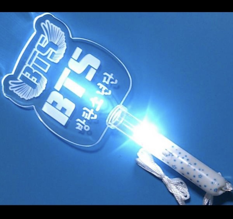 BTS фонарик-ручка пуленепробиваемый подросток .