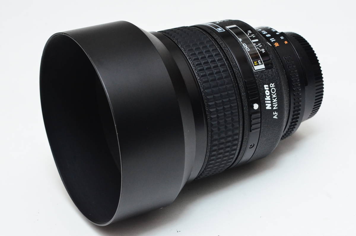 Nikon AF Nikkor 85mm F1.4D #211 美品 フードHN-31付_画像9