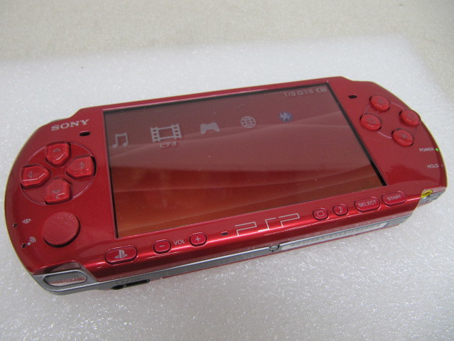 美品 SONY PSP-3000 ソフト付・充電器・バッテリー付_画像2