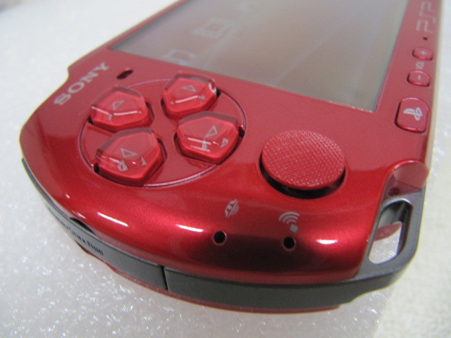 美品 SONY PSP-3000 ソフト付・充電器・バッテリー付_画像7