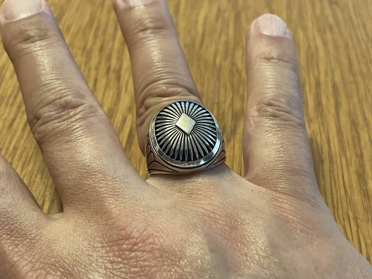  Howard Nelson Howard Nelson Navajo Navajo ring sun Burst design 