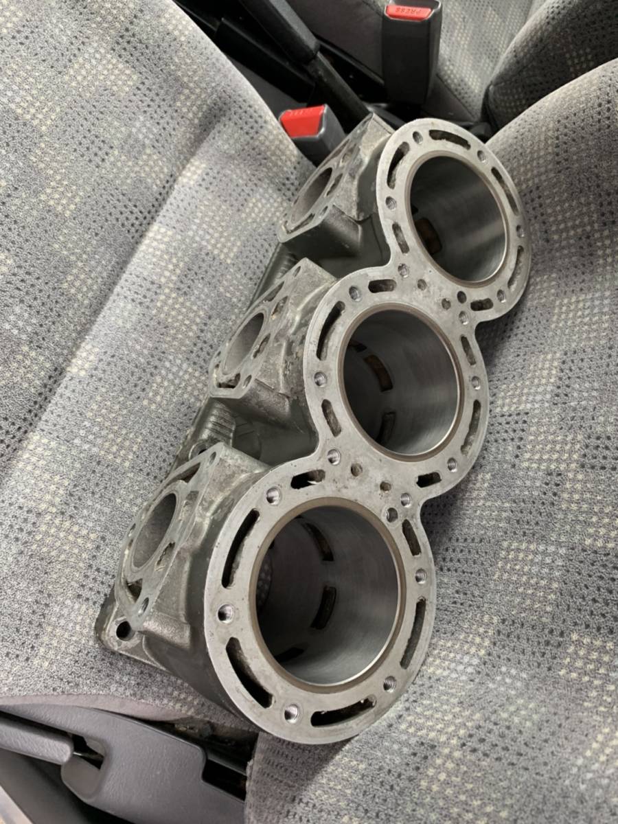 【オンライン限定商品】 カワサキ STX1100 2スト シリンダー 研磨済み 1mmスライス 水上オートバイ用 【オンライン限定商品】 カワサキ STX1100 2スト シリンダー 研磨済み 1mmスライス 水上オートバイ用