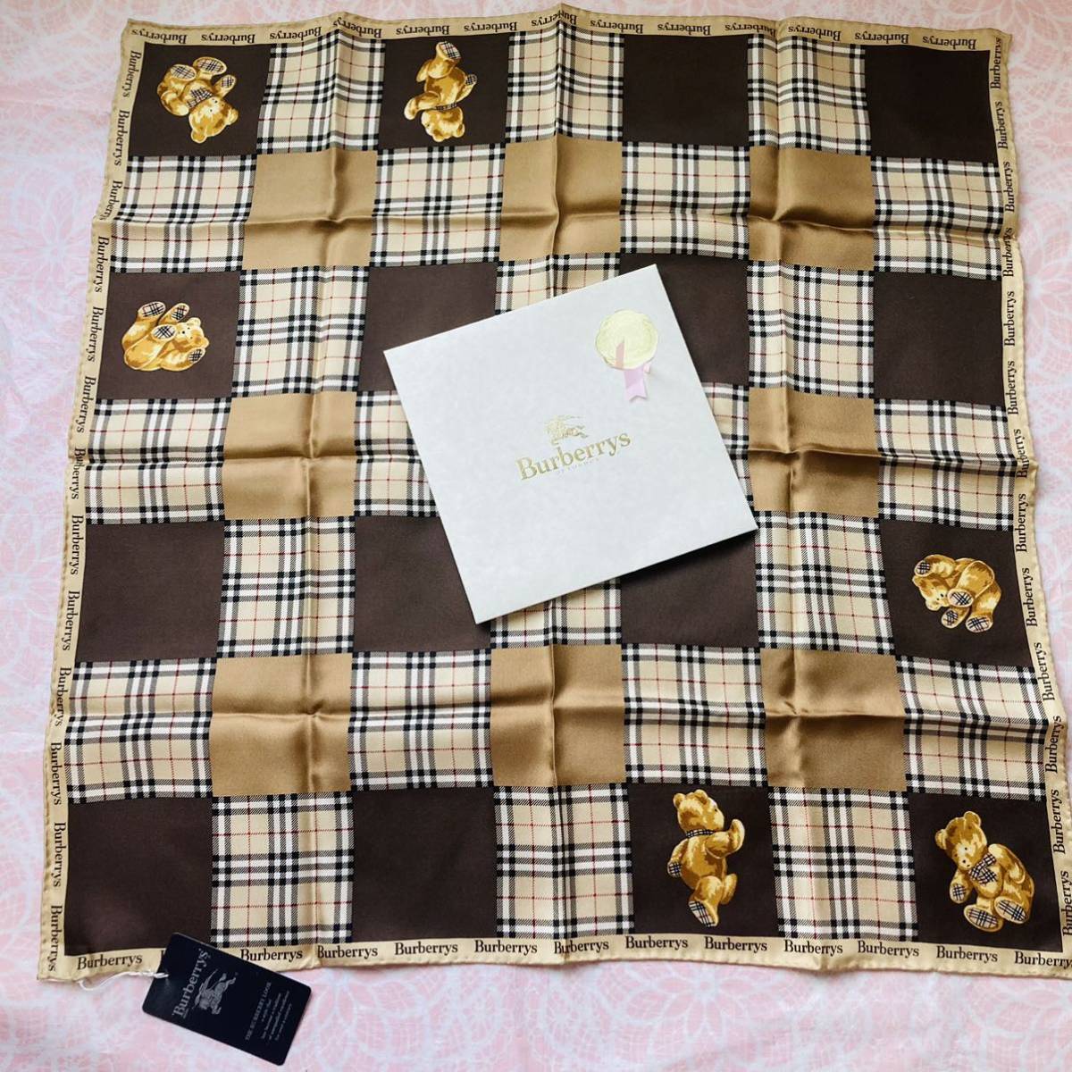 【シルク】レア/新品/BURBERRY/スカーフ/正規品/バーバリー/ハンカチ/未使用/ストール/匿名発送/ノバチェック/クマ/くま/テディベア/58