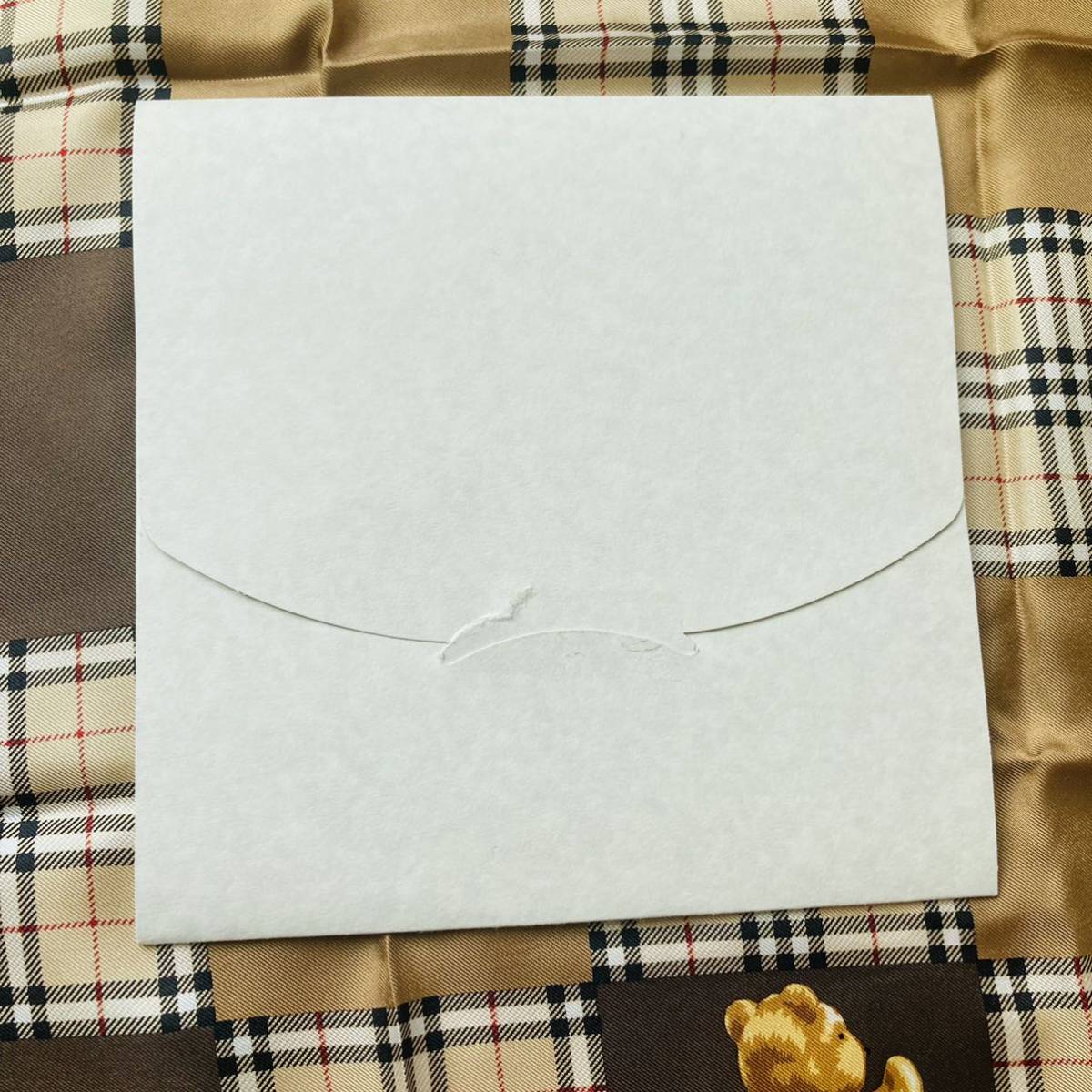 【シルク】レア/新品/BURBERRY/スカーフ/正規品/バーバリー/ハンカチ/未使用/ストール/匿名発送/ノバチェック/クマ/くま/テディベア/58