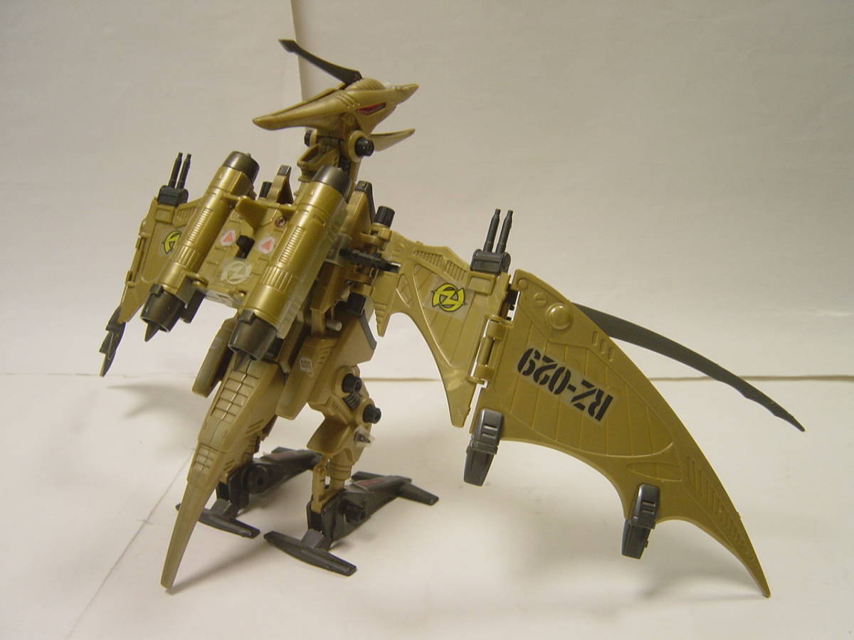 Yahoo!オークション - トミー ゾイド RZ-029 ストームソーダー Yahoo!オークション - トミー ゾイド RZ-029 ストームソーダー