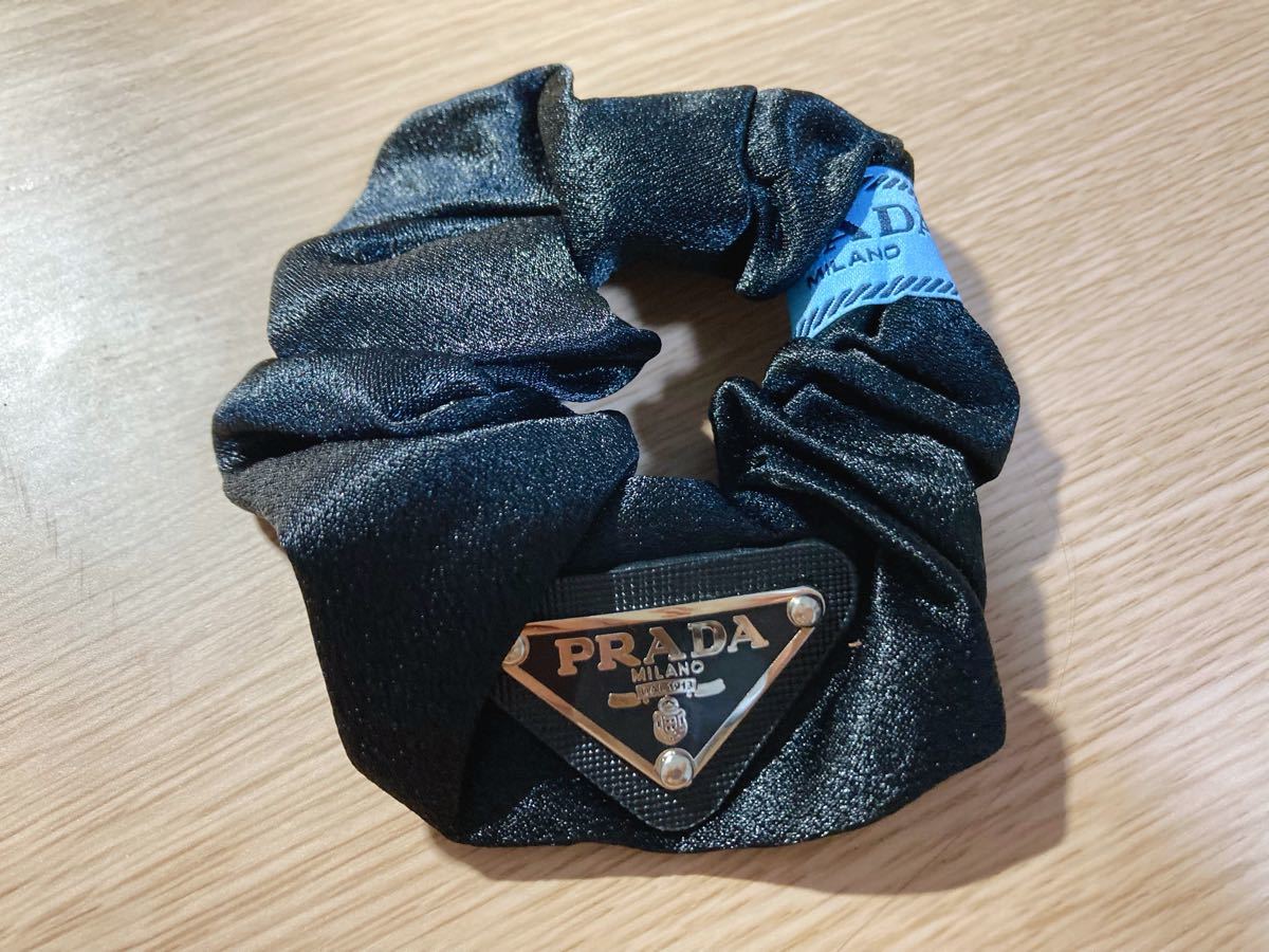 プラダ ヘアゴム シュシュ PRADA ブラック ノベルティ|Yahoo プラダ ヘアゴム シュシュ PRADA ブラック ノベルティ|Yahoo