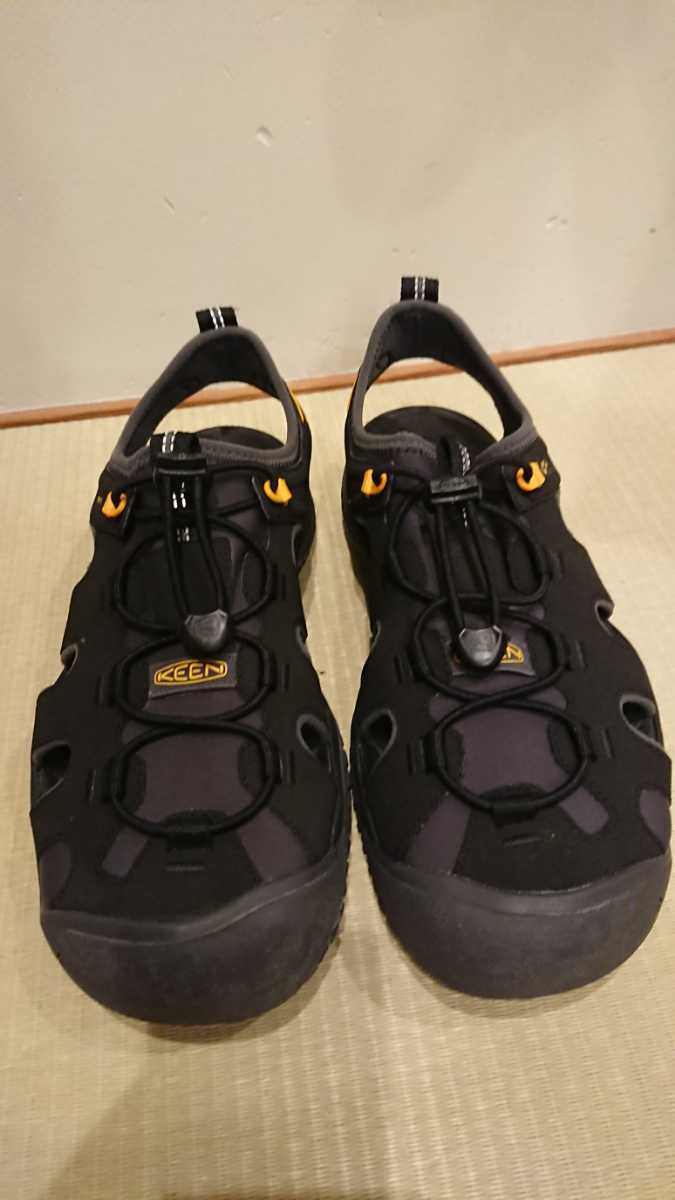 未使用】KEEN SOLRサンダル ブラック/ゴールド キーン ソーラー