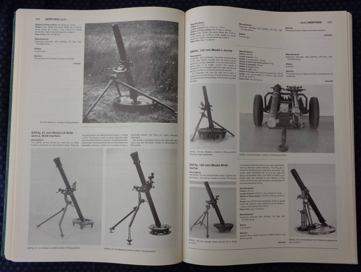 洋書【 Jane's INFANTRY WEAPONS:1999-2000 】歩兵兵器:ピストル,マシンガン,ライフル,キャノン砲,対戦車兵器, 洋書【 Jane's INFANTRY WEAPONS:1999-2000 】歩兵兵器:ピストル,マシンガン,ライフル,キャノン砲,対戦車兵器,