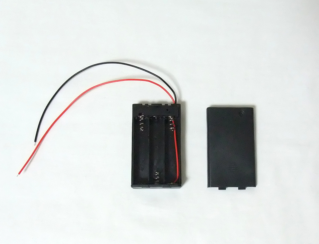 単4電池（3個用）バッテリーホルダー（スイッチ付、新品）_画像2
