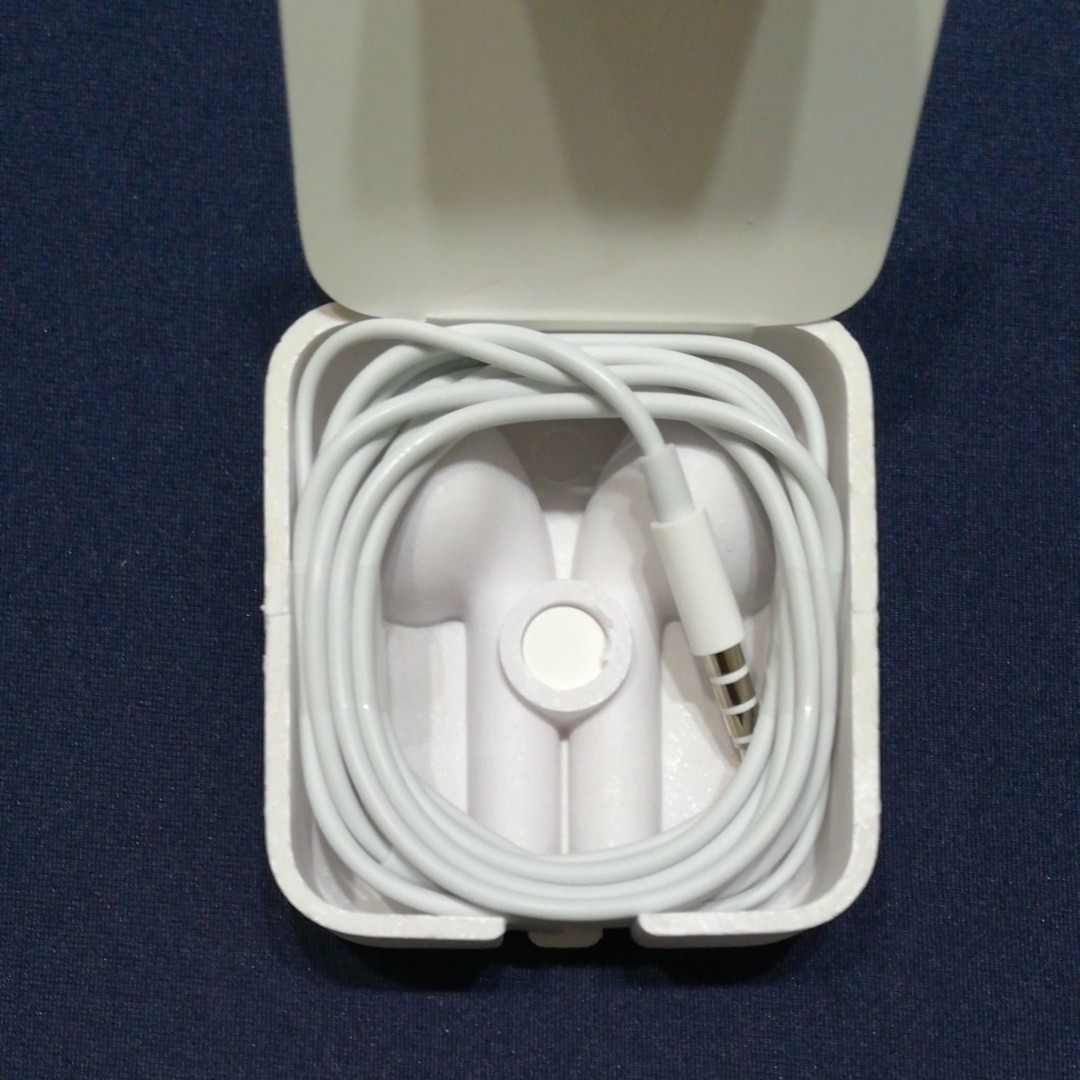 Apple 純正 イヤホン iPod Ear Pods