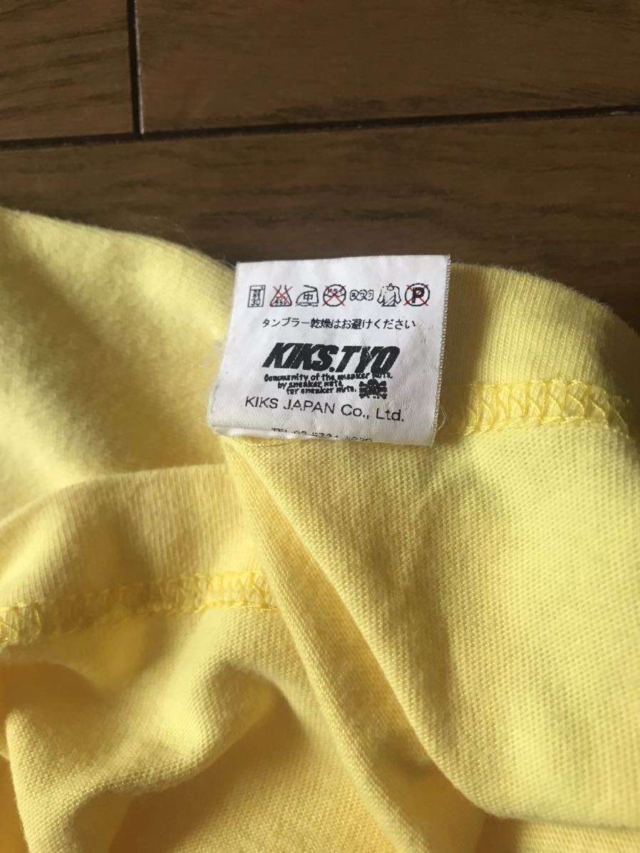 KIKS TYO Logo Tee Sサイズ キックスティーワイオー ロゴプリント　Tシャツ　イエロー×パープル　 半袖　レイカーズカラー　黄色_画像5