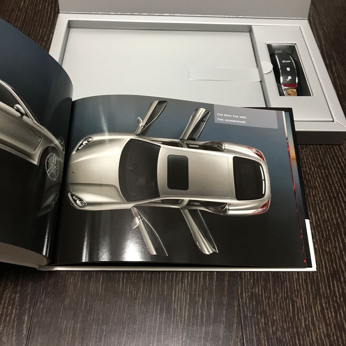 [ prompt decision ][ Porsche regular not for sale key type USB catalog & hard cover photoalbum exclusive use BOX attaching ] Panamera 970 type Bose Porsche Porsche Panamera