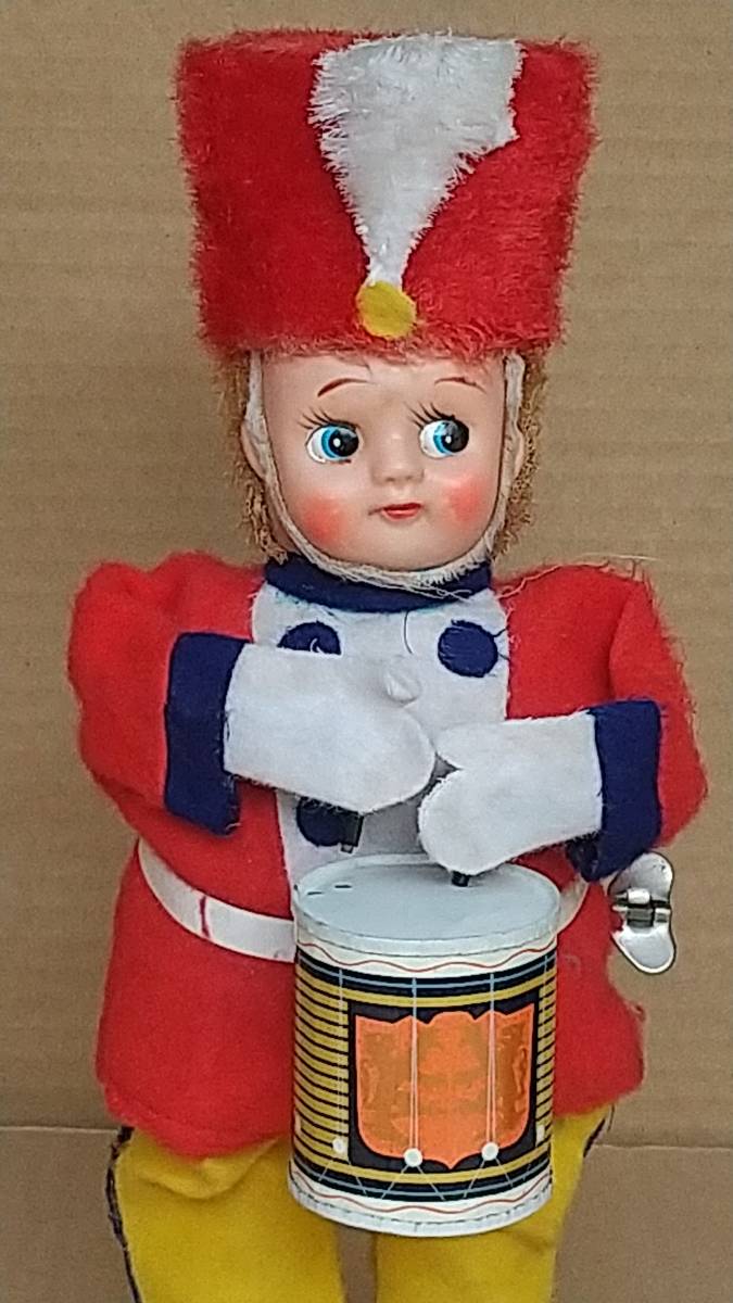  Showa Retro Yonezawa MECHANICAL MARCHING CHILD BAND DRUMMER tin plate toy box attaching made in Japan 