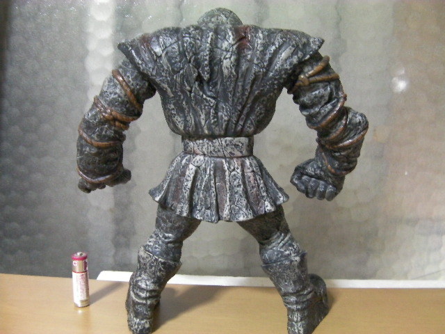 メズコ　サイレントスクリーマー　ゴーレム　フィギュア　MEZCO Silent ScreaMers THE GOLEM_別の角度からの画像になります。