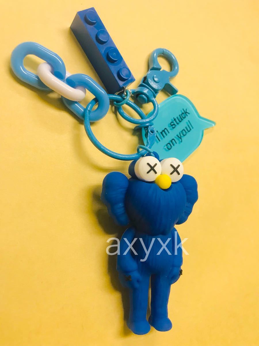 セサミ×カウズ 【青】キーホルダー kaws バッグホルダー KAWS セサミ×カウズ 【青】キーホルダー kaws バッグホルダー KAWS