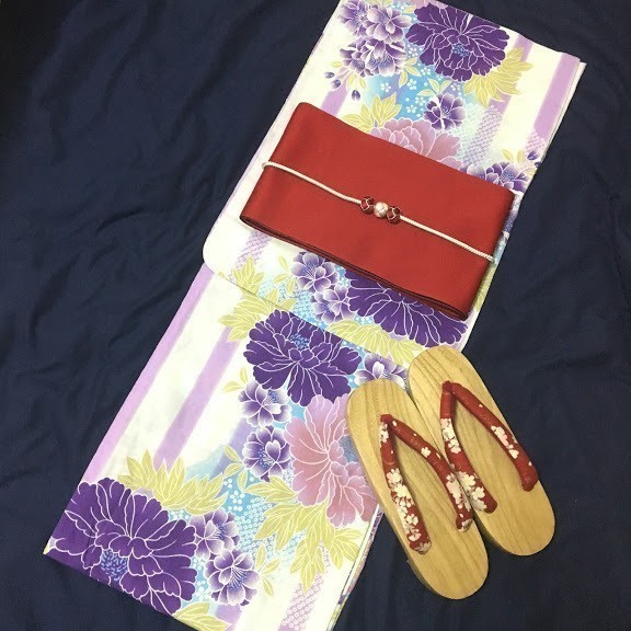 古典紫浴衣★紫の縞と牡丹(ぼたん)の花柄★パープル　新品未使用　呉服店購入