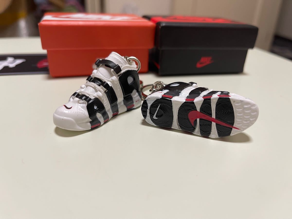 アプテン スニーカー キーホルダー NIKE AIR MORE UPTEMPO スニーカーキーホルダー 左右セット