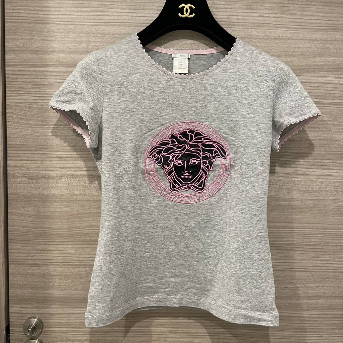 値下げ】 VERSACE ヴェルサーチ MEDUSA メデューサ Tシャツ 半袖シャツ