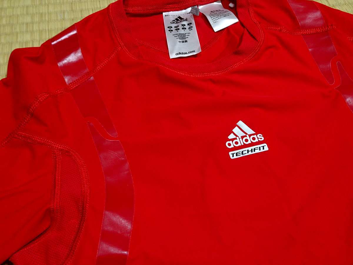 アディダス adidas サッカー トレーニング コンプレッションウェア インナーシャツ 半袖 [サイズ: O /カラー: 赤系]_画像2