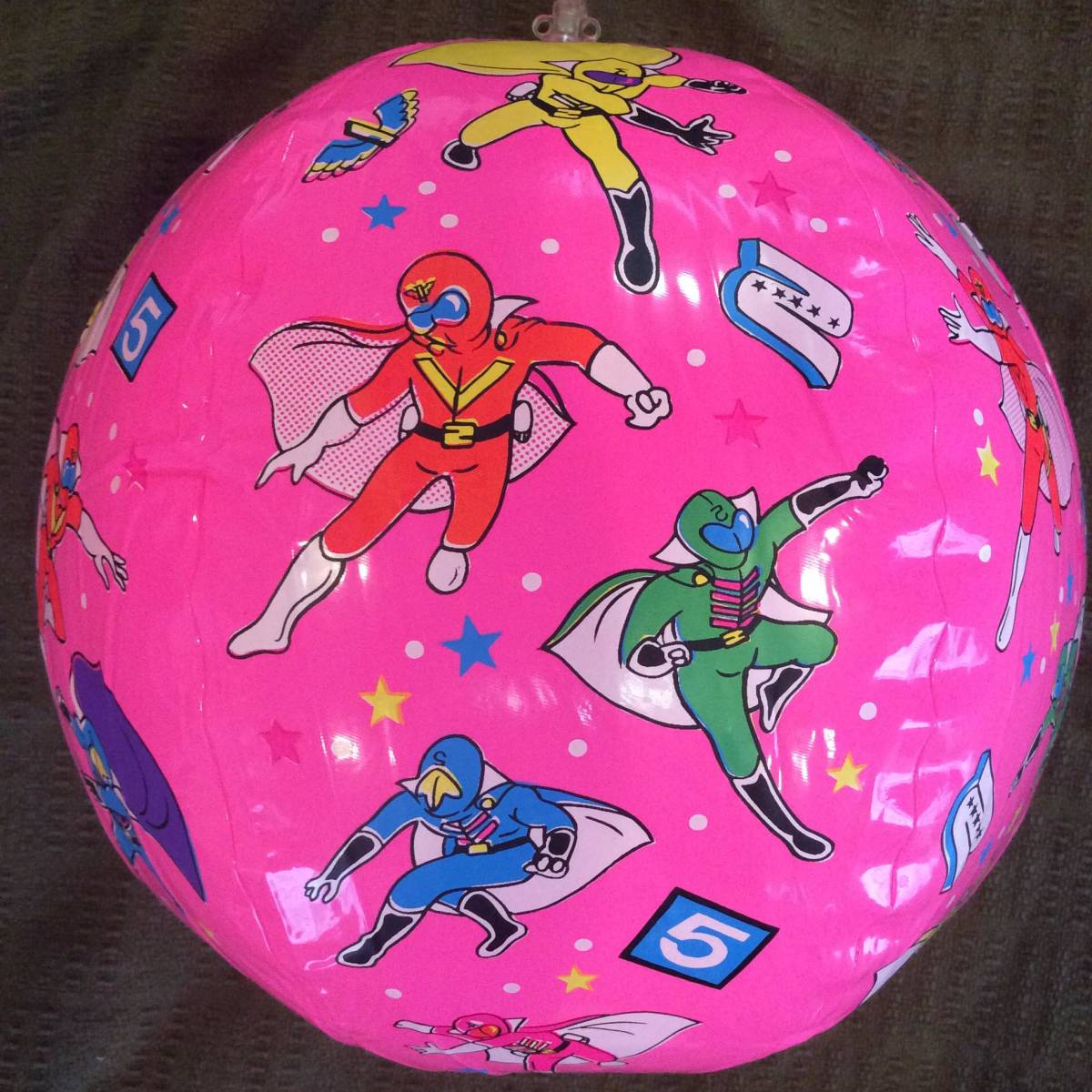 ●昭和レトロ　「ビーチボール　35ｃｍ　戦隊　ピンク」　※40年以上前の未使用品です。_画像2