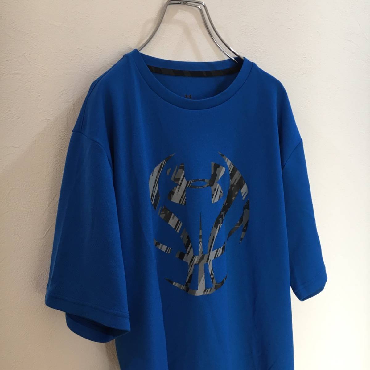 UNDER ARMOUR/アンダーアーマーXLサイズ Tシャツ 半袖 青 スポーツウェア_画像3