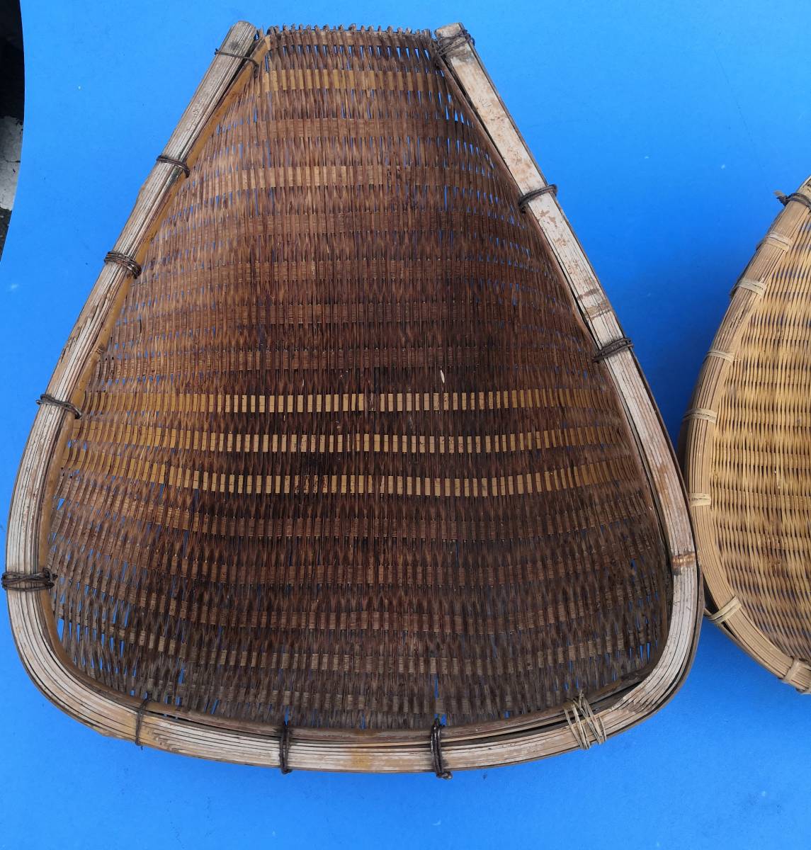 昭和レトロ大きな竹ざる竹籠手箕大小セット竹細工サイズは画像で確認ください大の中に入れて送ります_画像9