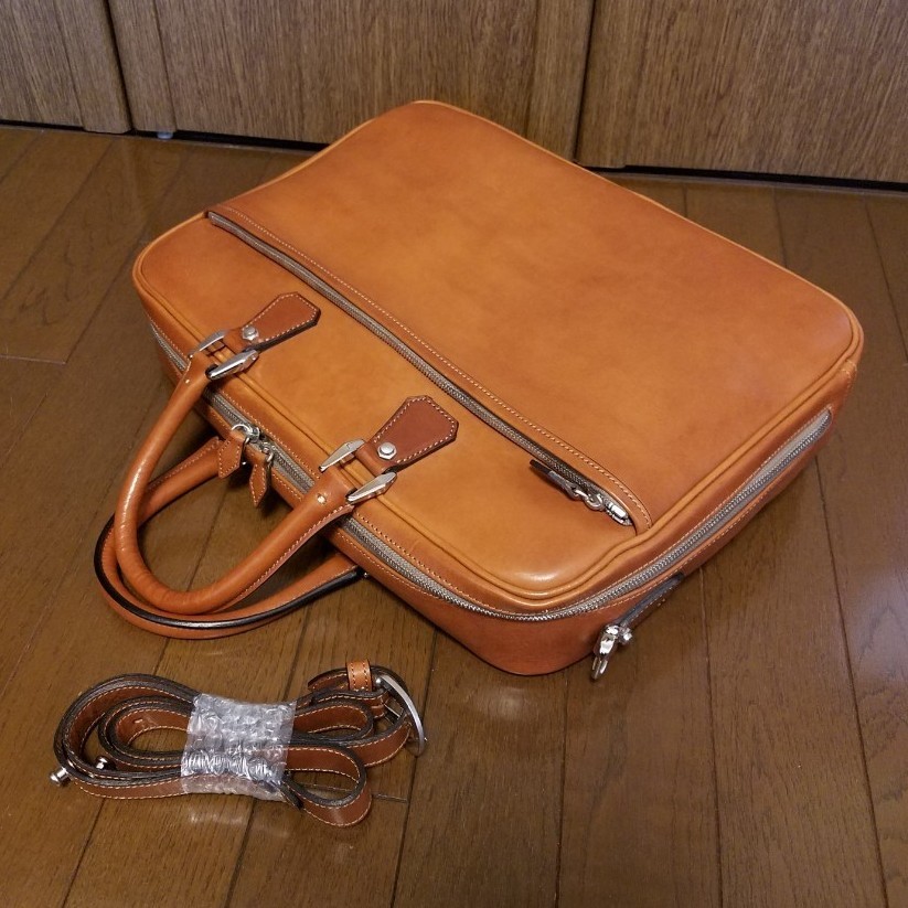 ほぼ未使用》万双 双鞣和地 シングルブリーフケース キャメル ほぼ未使用》万双 双鞣和地 シングルブリーフケース キャメル