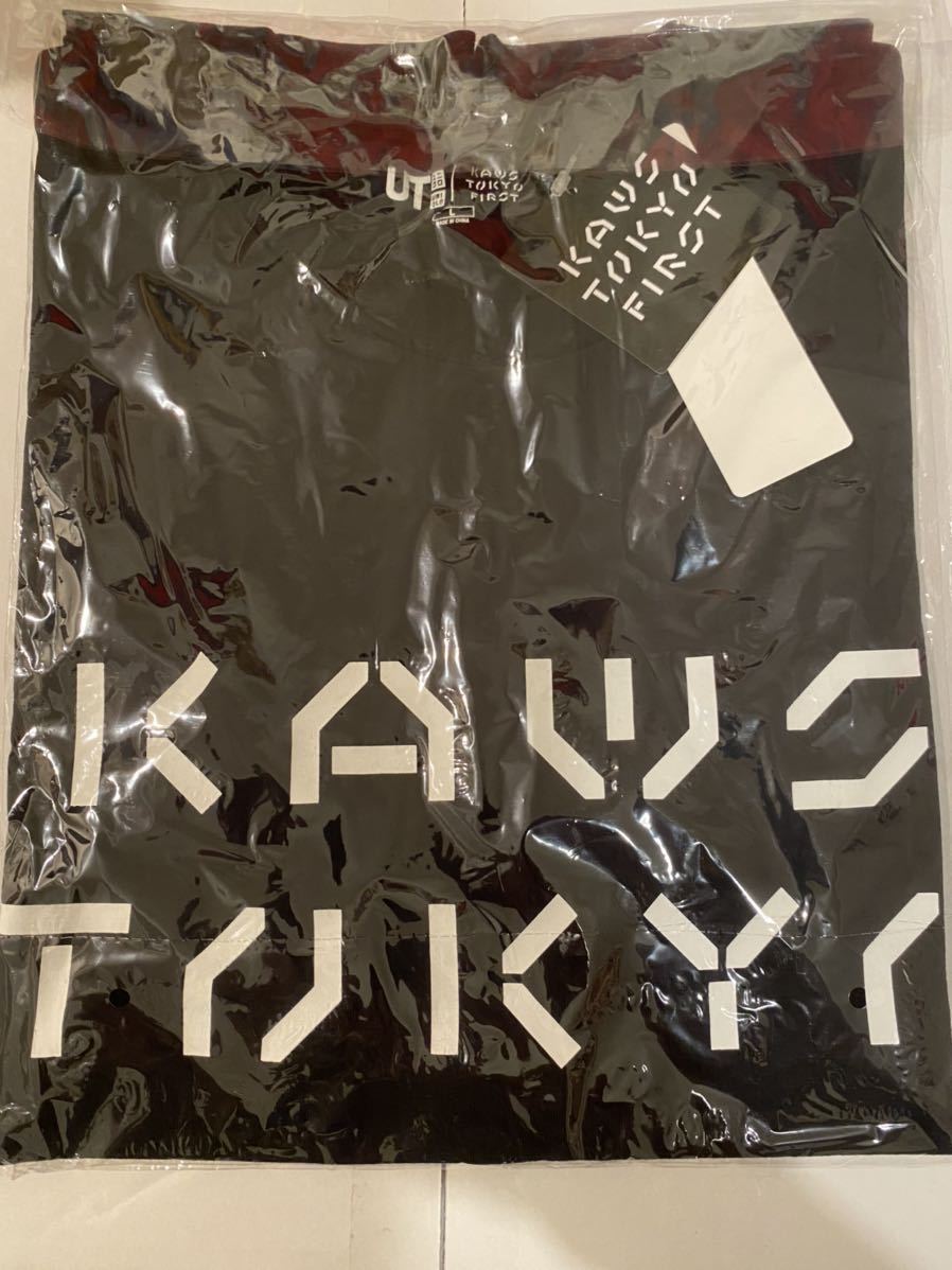 KAWS UT Lサイズ ユニクロ Tシャツ フライヤー付 BLACK 新品 カウズ KAWS TOKYO FIRST 限定 正規品 kaws tee_画像1